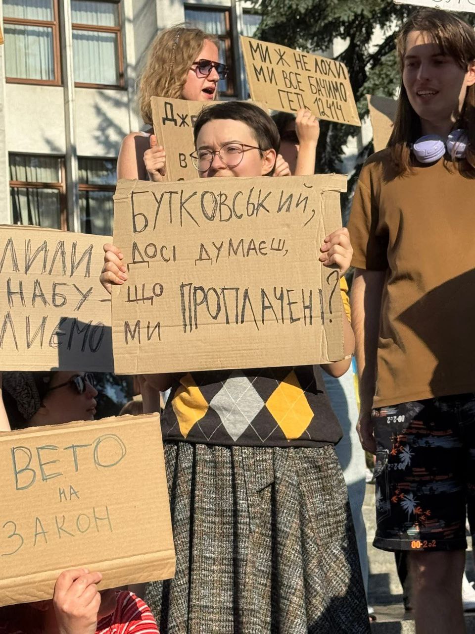 бутковський богдан, скандал, ганьба, крінж, фото, корупція, тернопільський тиждень