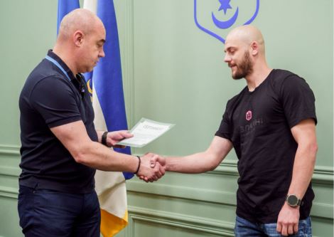 надал, квартира, азов, сергій янзюк,  ветеран, фото, тернпільський тиждень, 